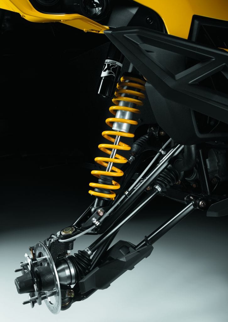 Maverick 1000R Suspension front_14 UTV Magazine