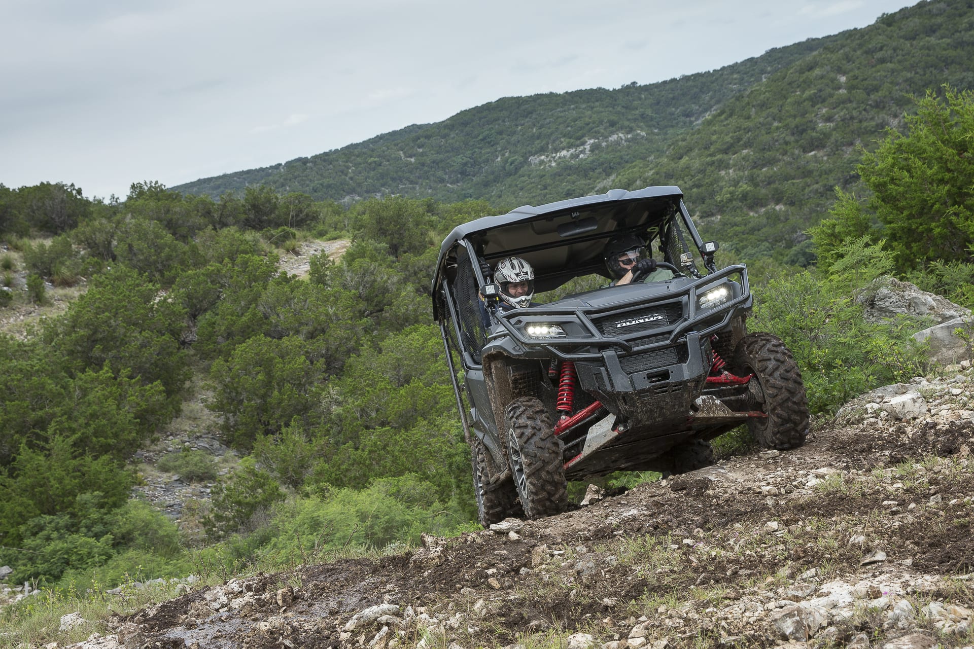 2017 Honda Pioneer 1000 LE - On The Hunt