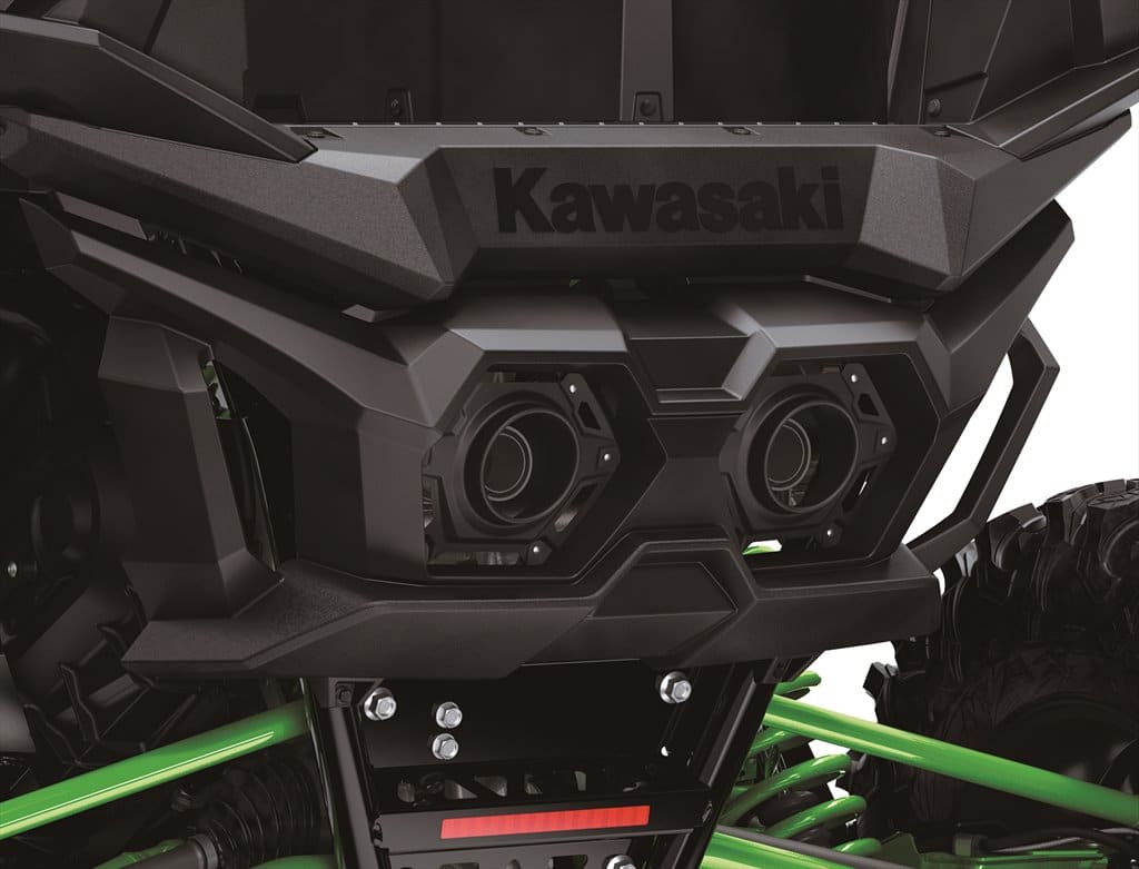 Dual exhaust outlets underline the TERYX H2's performance intent.